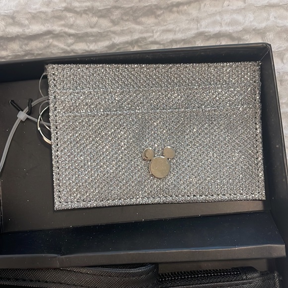 Disney Mickey Mouse 3 Piece Gift Set - Picture 2 of 6